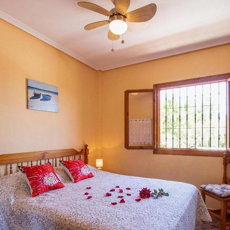 Cozy Apartment In Guardamar Del Segura Kültér fotó